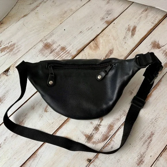 vintage WALT DISNEY WORLD Fanny pack Mickey Mouse crossbody bag faux leather EUC - Picture 6 of 16